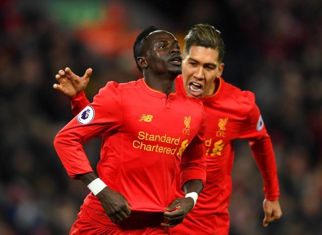 詹姆斯用行 詹姆斯用行